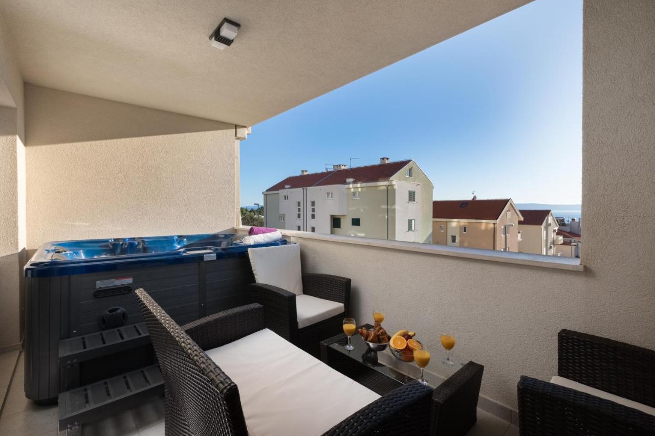 Luxury Apartman Sky With Sea View And Whirlpool Макарска Экстерьер фото