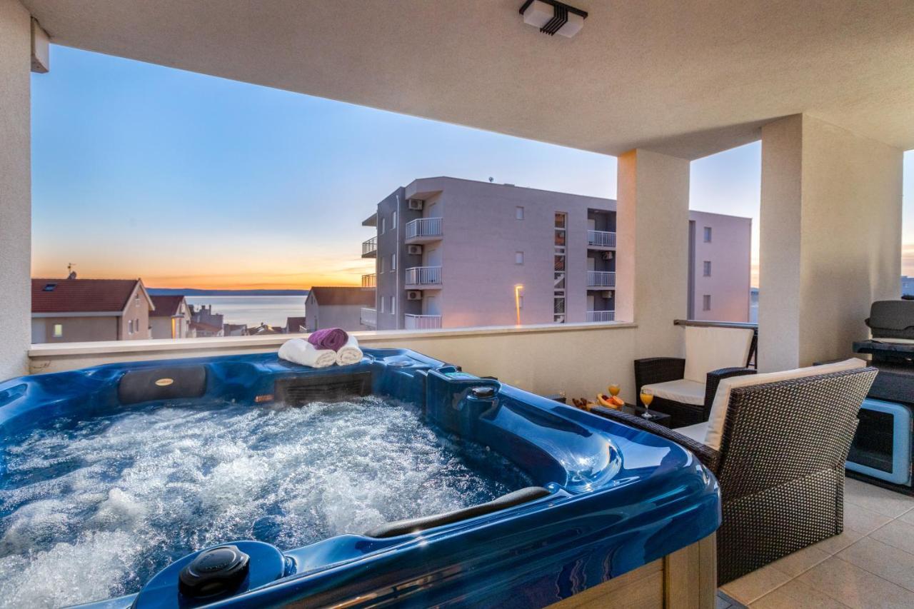 Luxury Apartman Sky With Sea View And Whirlpool Макарска Экстерьер фото