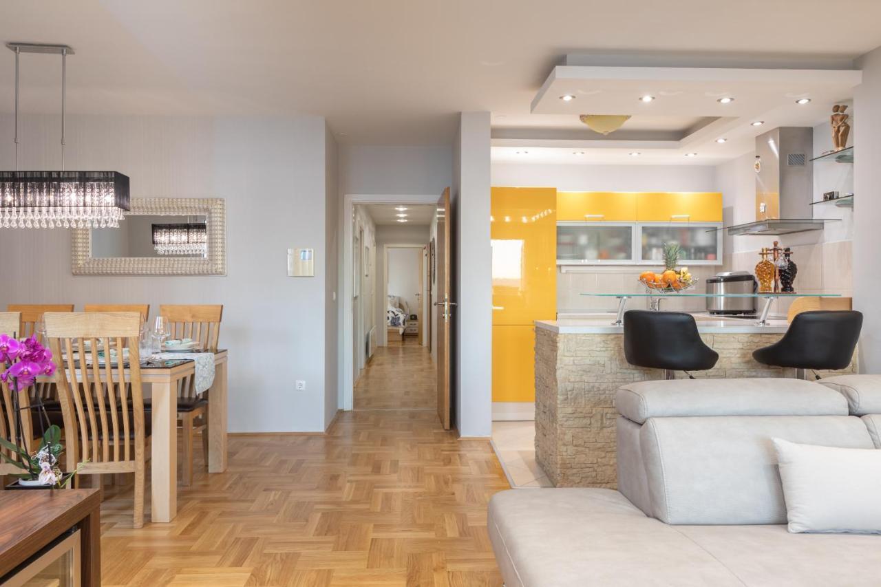 Luxury Apartman Sky With Sea View And Whirlpool Макарска Экстерьер фото